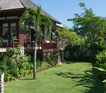 Villa Bendega Nui Master Bedroom Balcony from Gardens