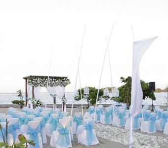 beach wedding kayumanis nusa dua 