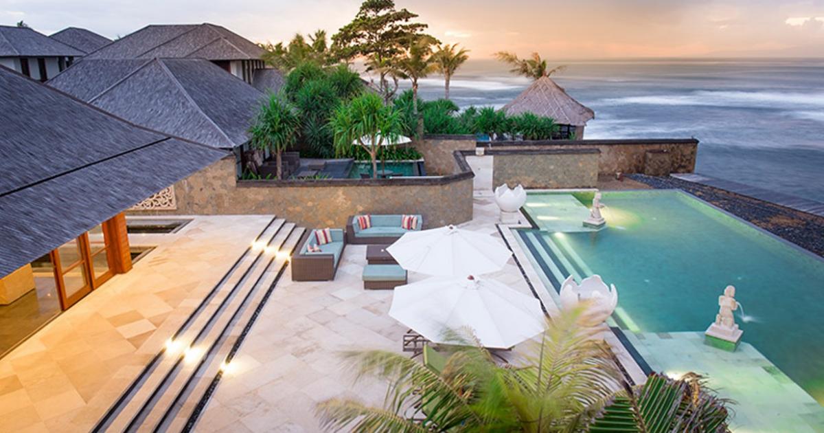 Villa bayu Gita beachfront pool and deck sanur