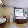Villa San Master Bathroom