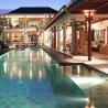 Vila Sarasvati Living areas and pool at night